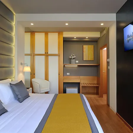 Concord - Nel Cuore Di Отель Риччоне