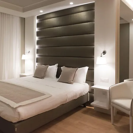 Concord - Nel Cuore Di ホテル 4*