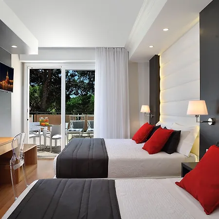 Concord - Nel Cuore Di ホテル 4*