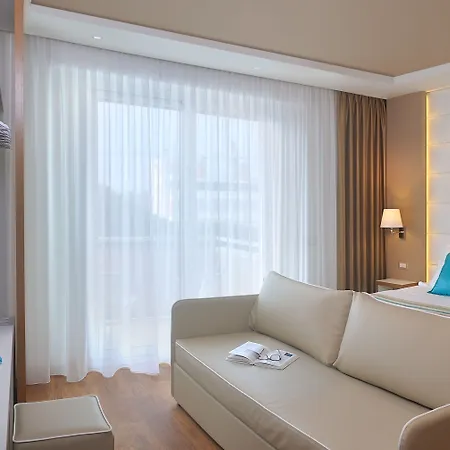 ホテル Concord - Nel Cuore Di リッチョーネ